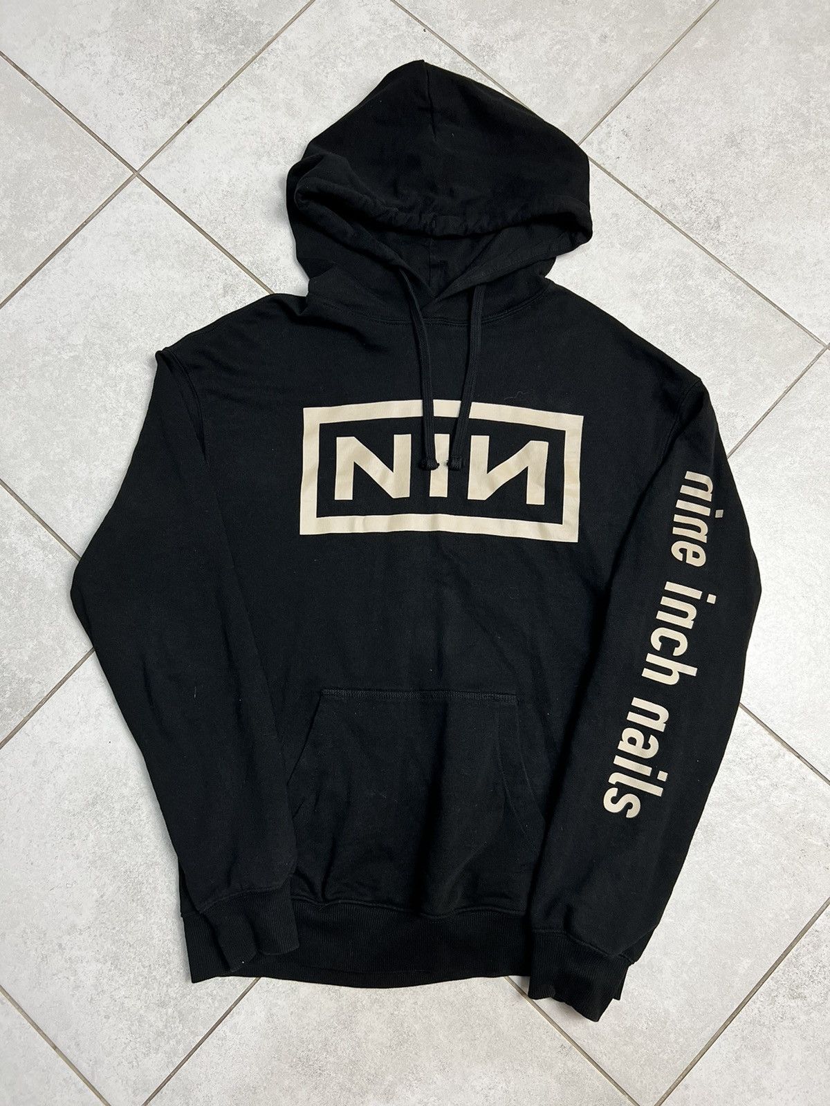 H&m nine cheap inch nails hoodie