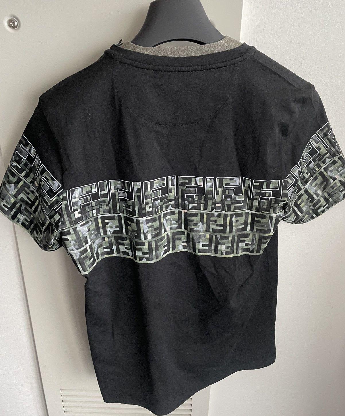 Fendi Brand New Super Runway Fendi FF Logo Celebrity Tee T-shirt Size US S / EU 44-46 / 1 - 22 Thumbnail