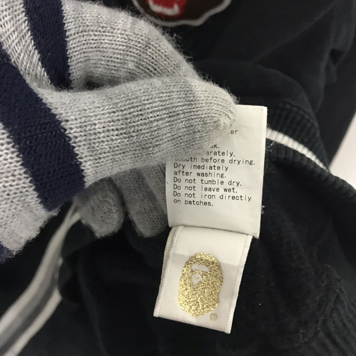 Bape Ape Head V Neck Size US M / EU 48-50 / 2 - 7 Thumbnail
