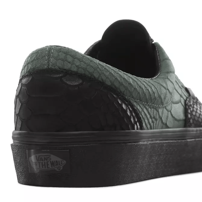 Vans Size 7 VANS HARRY POTTER SLYTHERIN ERA Black Green Snake Size US 7 / EU 40 - 15 Thumbnail