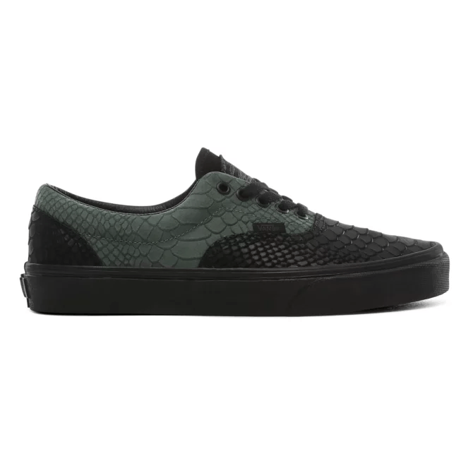 Vans Size 7 VANS HARRY POTTER SLYTHERIN ERA Black Green Snake Size US 7 / EU 40 - 17 Thumbnail