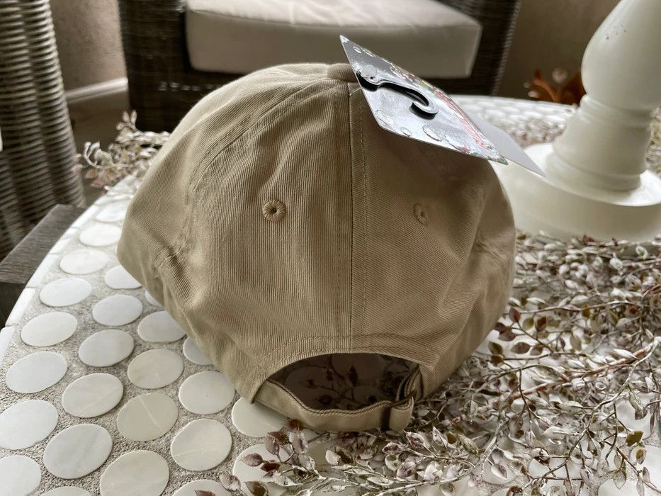 Billie Eilish × Takashi Murakami × Uniqlo Billie Eilish Taksahi Murakami Uniqlo Tan Beige Green Hat Size ONE SIZE - 4 Thumbnail