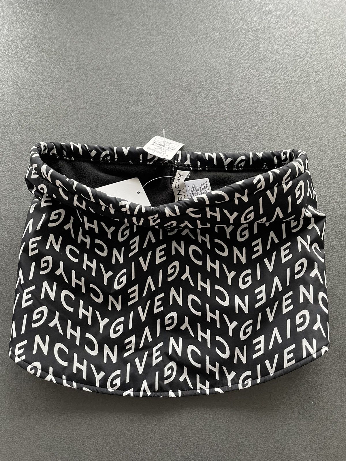 Givenchy Rare Brand New Limited Edition Runway Logo Neck Warmer Scarf Size ONE SIZE - 13 Thumbnail
