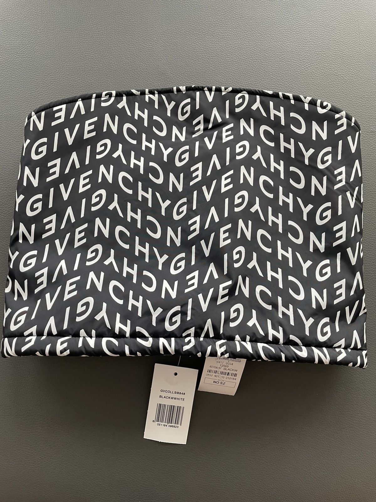 Givenchy Rare Brand New Limited Edition Runway Logo Neck Warmer Scarf Size ONE SIZE - 2 Thumbnail