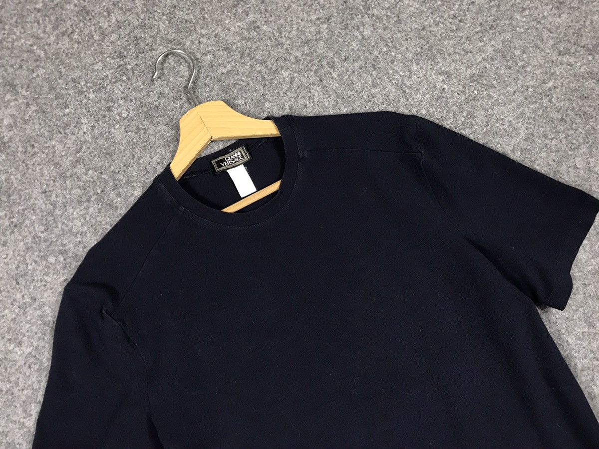 Versace Gianni Versace vintage t-shirt Size US S / EU 44-46 / 1 - 12 Thumbnail