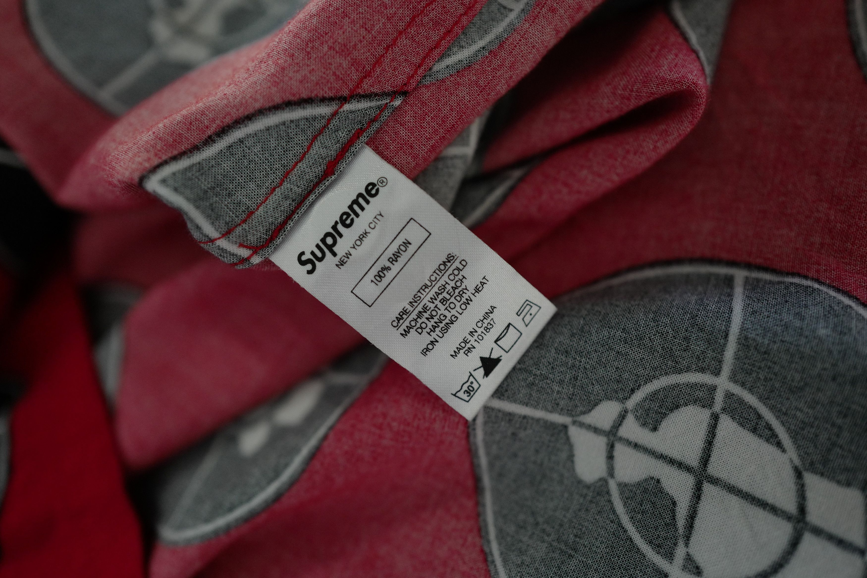 Public Enemy × Supreme Public Enemy Rayon Shirt Size US L / EU 52-54 / 3 - 6 Thumbnail