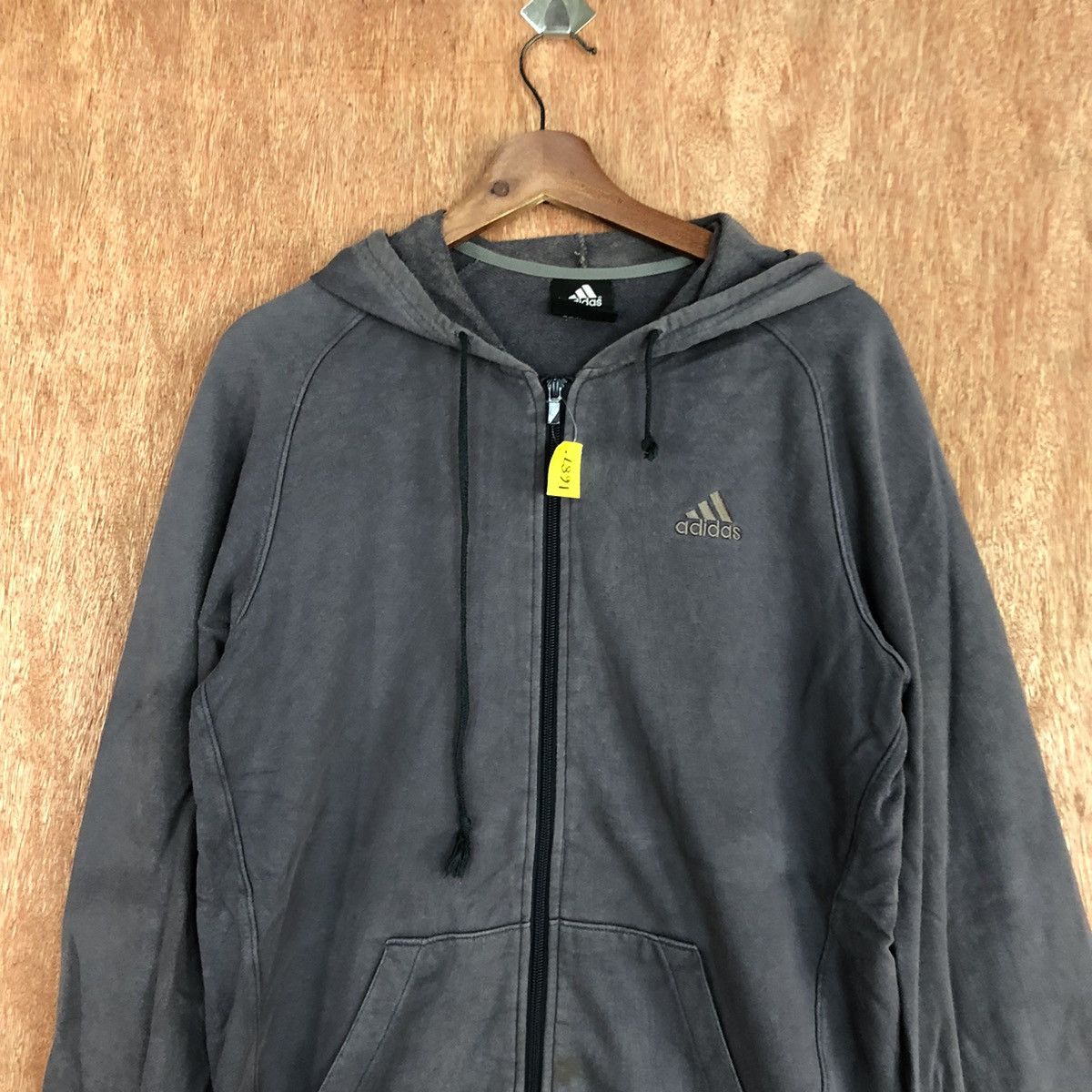 Adidas DL Adidas Grey Faded Small Logo Sweater #1687 Size US M / EU 48-50 / 2 - 2 Thumbnail