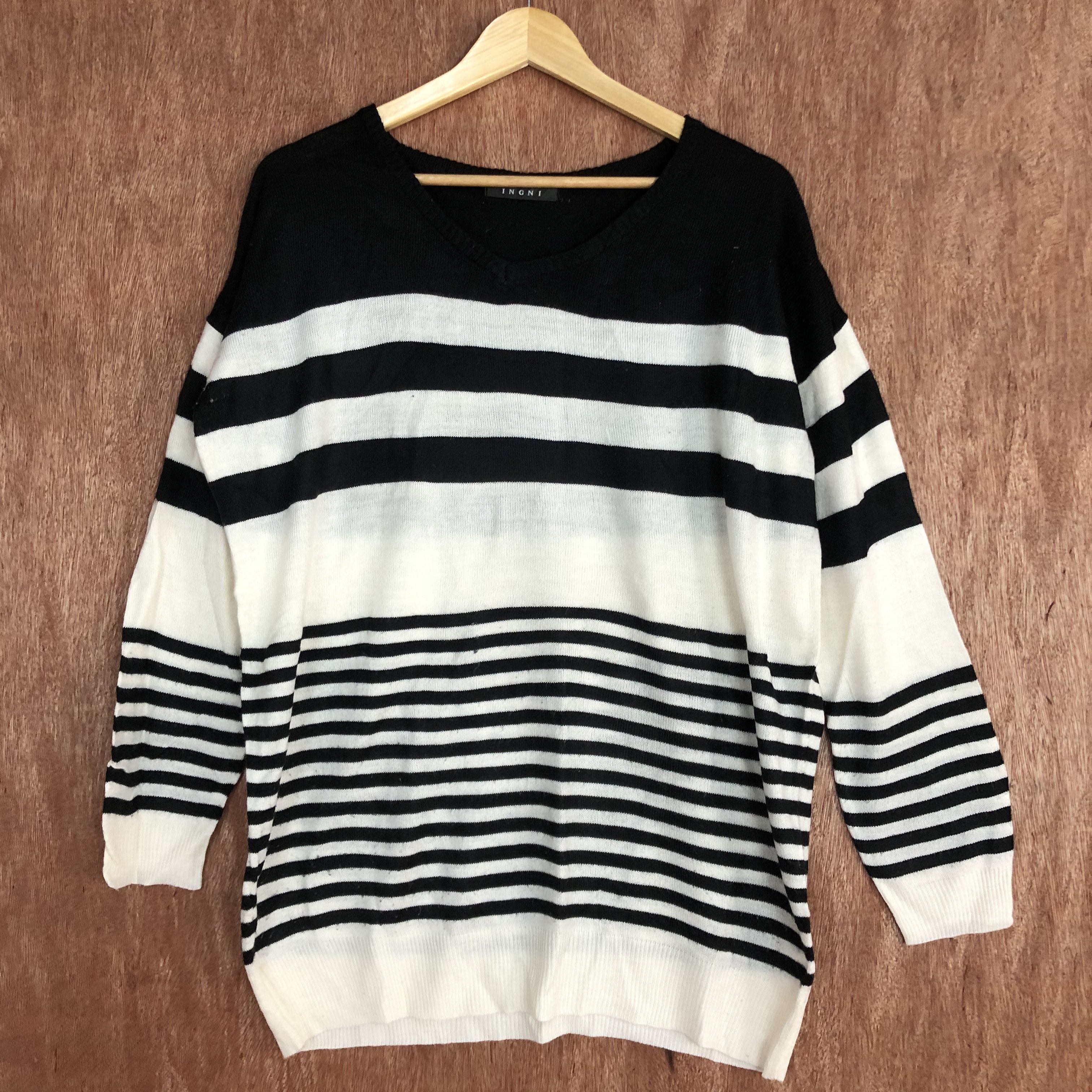 Japanese Brand INGNI WHITE BLACK STRIPE JAPAN KNITWEAR #c446 Size US M / EU 48-50 / 2 - 4 Thumbnail