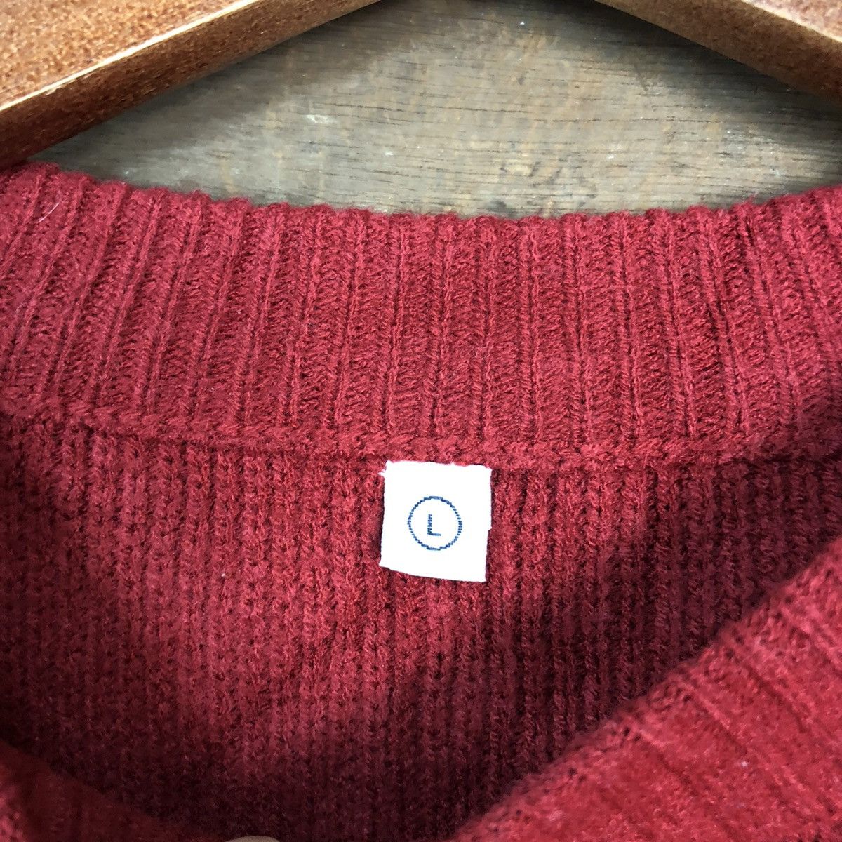 Japanese Brand Uniqlo Red stripe japan sweatshirt Knitwear #H026 Size US L / EU 52-54 / 3 - 6 Thumbnail