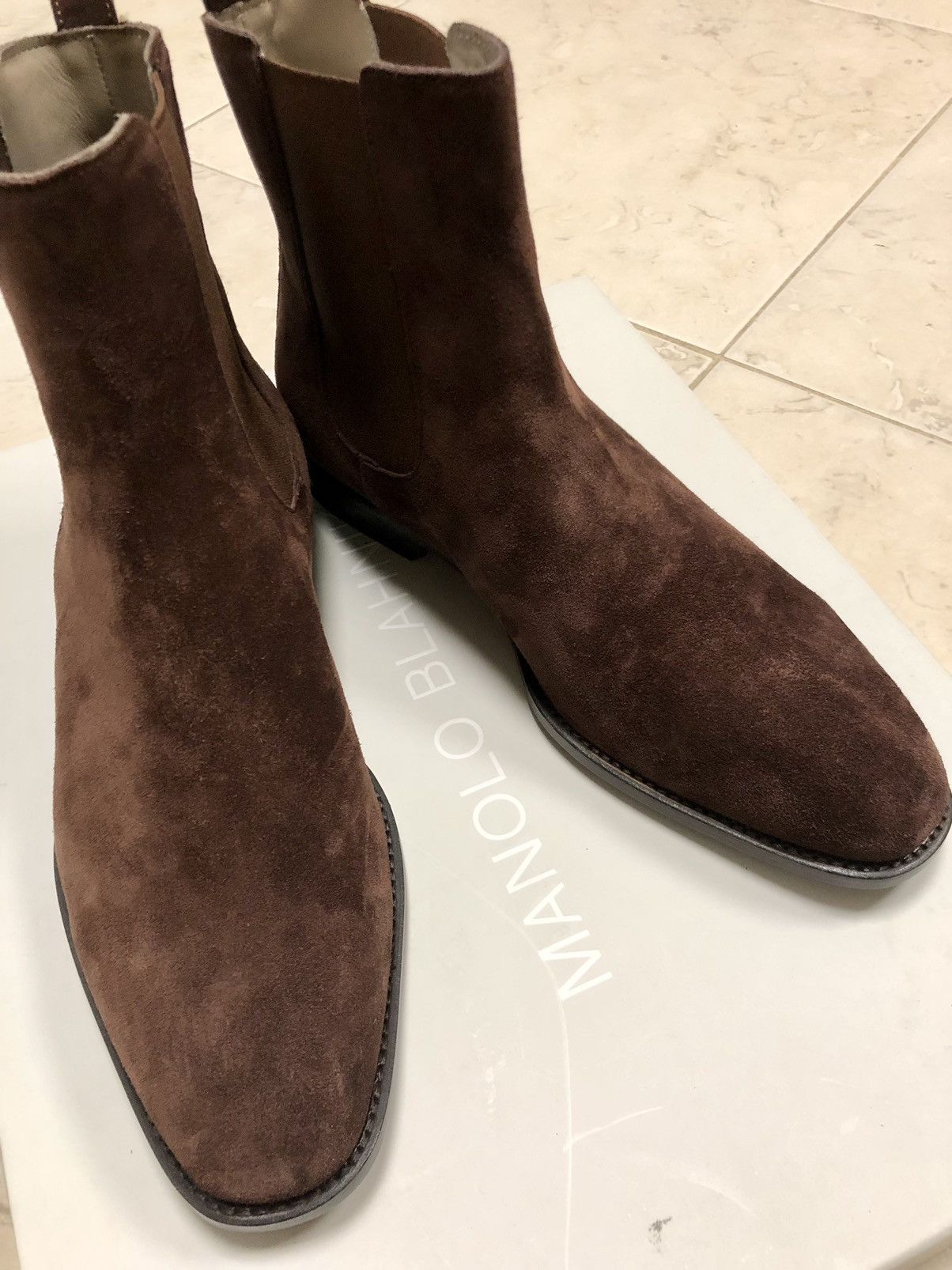 Manolo Blahnik !Hand-Made! Delsa Brown Suede Chelsea Boots Size US 8.5 / EU 41-42 - 13 Thumbnail
