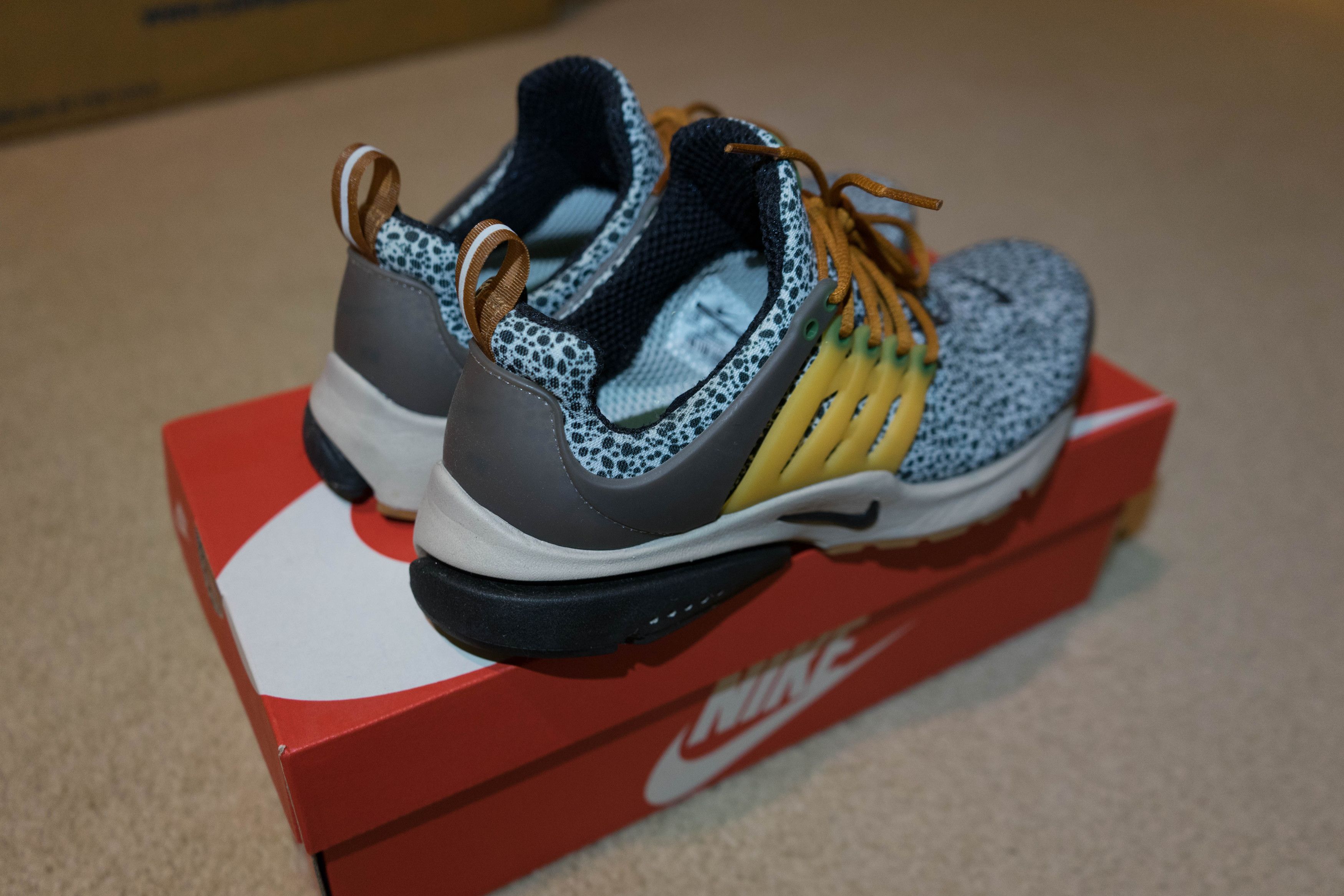 Nike Safari Air Presto's Size US 8 / EU 41 - 3 Thumbnail