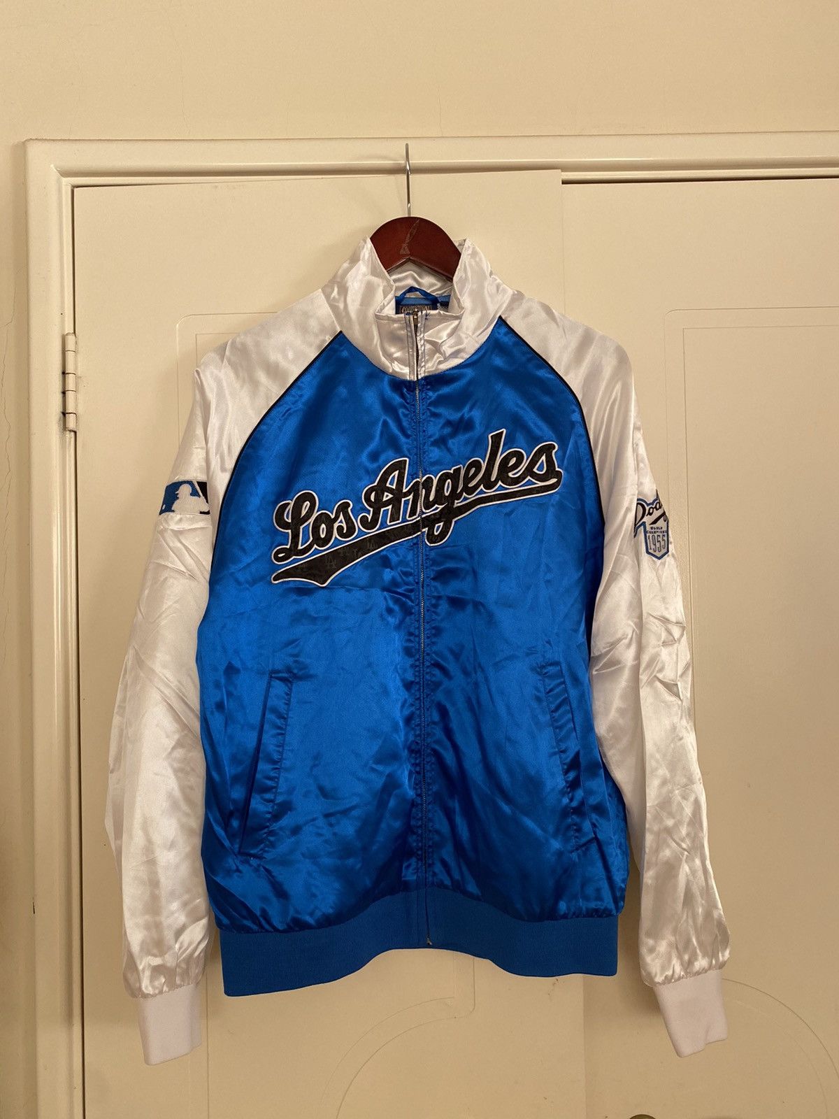 MAJESTIC ATHLETIC VINTAGE JACKET LOS ANGLOS DODGERS COLOR BLUE AND WHITE  SIZE S