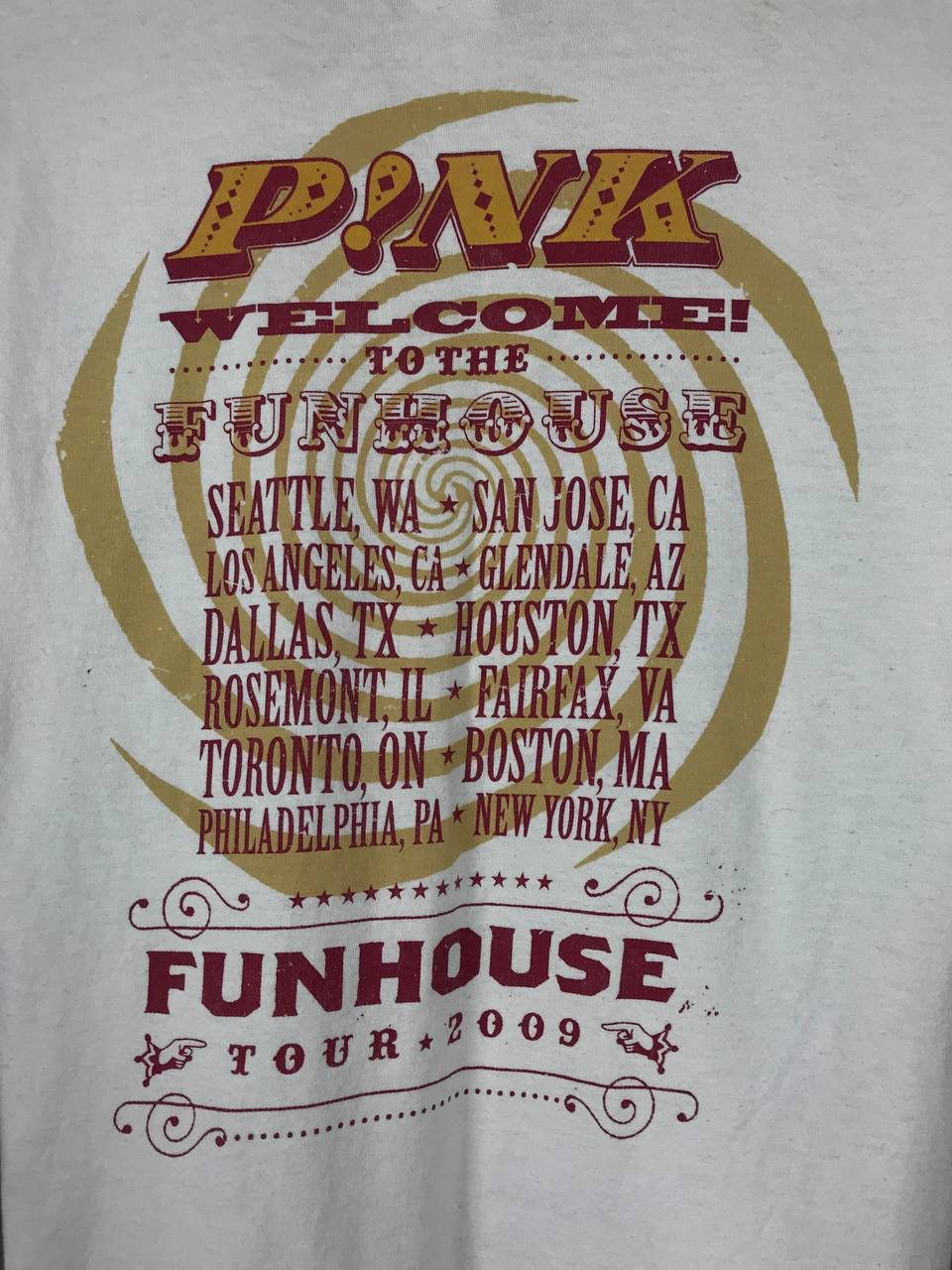 Band Tees × Pink Pink 2009 vintage pop band tee Size US L / EU 52-54 / 3 - 7 Thumbnail