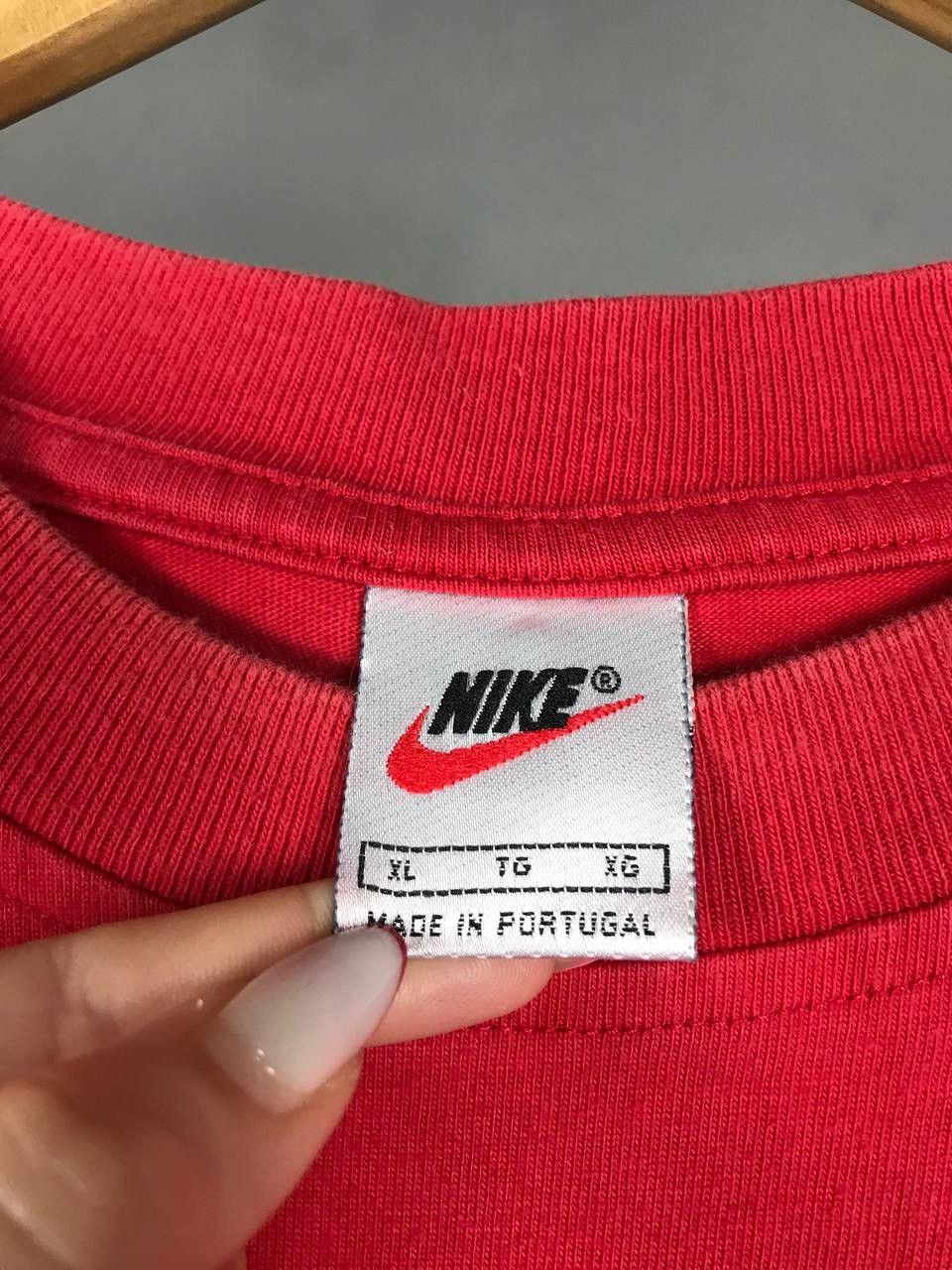 Nike × Vintage Nike swoosh streetwear vintage center logo tee Size US XL / EU 56 / 4 - 4 Thumbnail