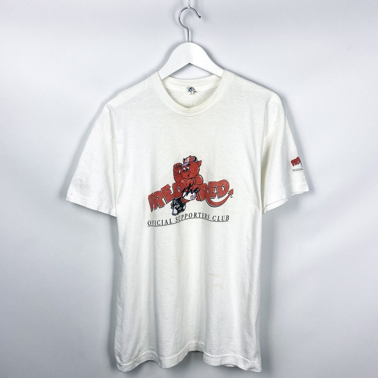 Vintage Vintage 90s Fred Red Manchester UnitedTalisman Devil tee Size US L / EU 52-54 / 3 - 1 Thumbnail