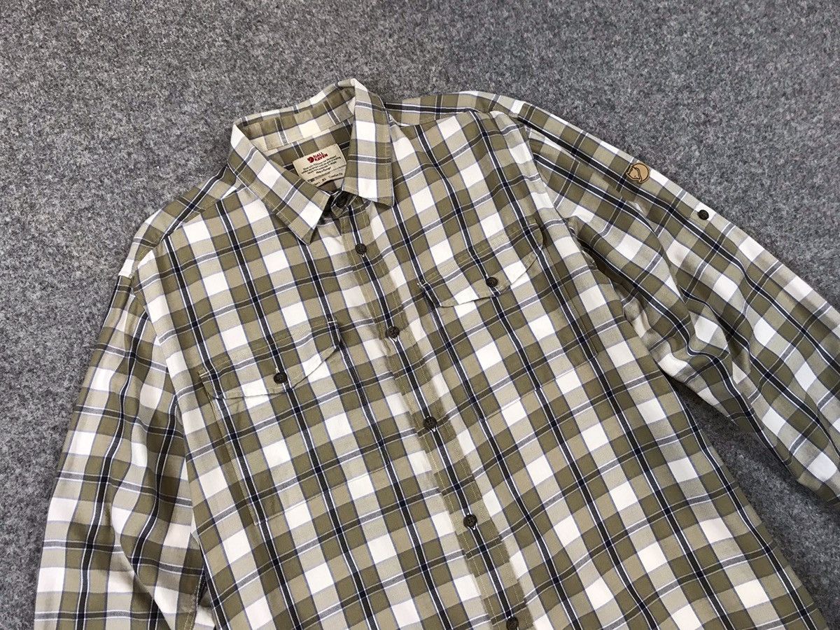 Fjallraven Fjallraven Flannel shirt Size US L / EU 52-54 / 3 - 4 Thumbnail