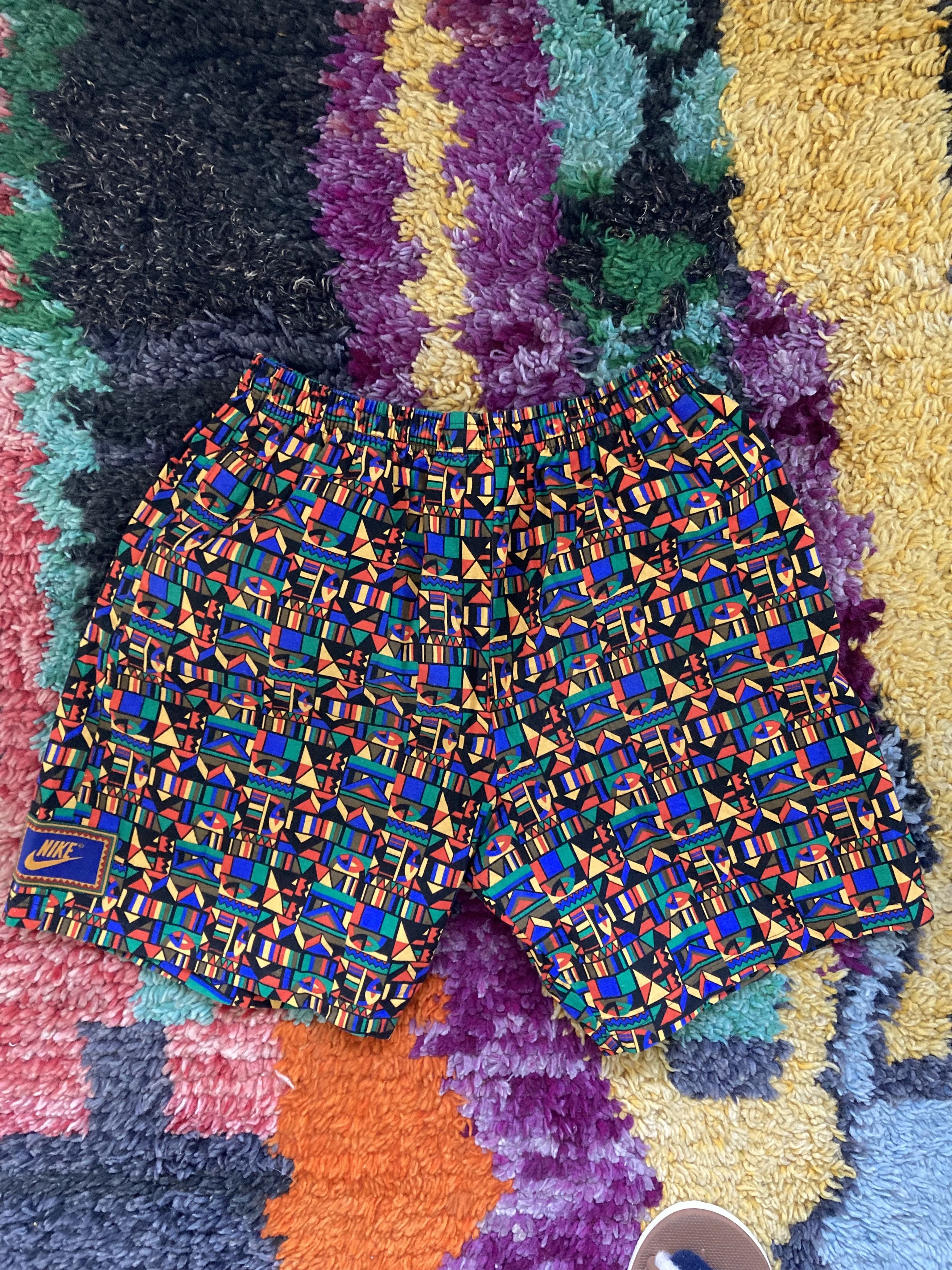Vintage Vintage Nike Shorts Size US 34 / EU 50 - 1 Thumbnail