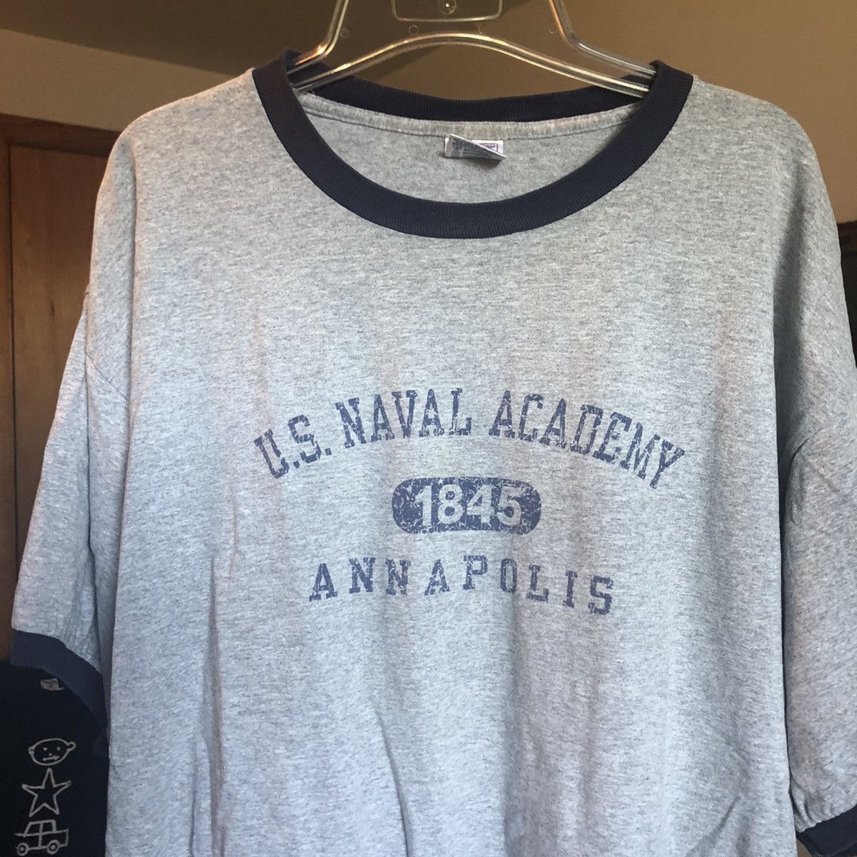 Naval Clothing Factory Vintage 1990s US Naval Academy Annapolis 1945 Ringer T Shirt Size US XL / EU 56 / 4 - 1 Thumbnail