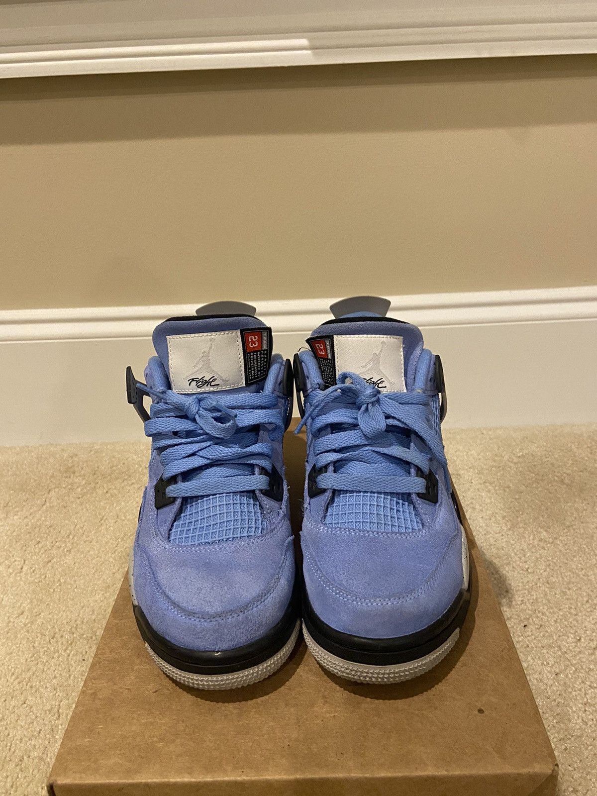 Jordan Brand Jordan 4 University Blue Size 6.5 Size US 6.5 / EU 39-40 - 3 Thumbnail