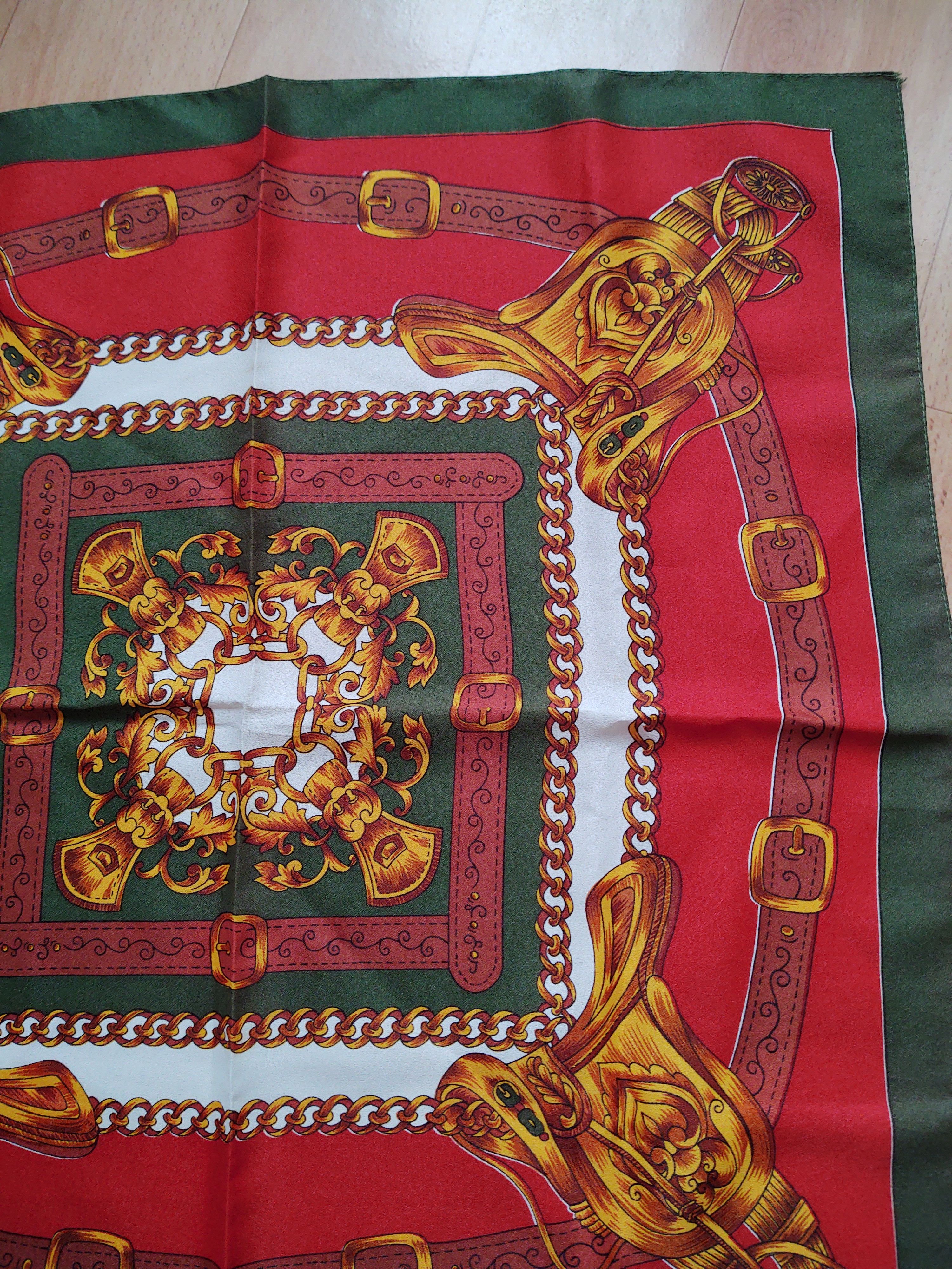 Vintage Vintage scarf red and emerald Versace style Size ONE SIZE - 3 Thumbnail