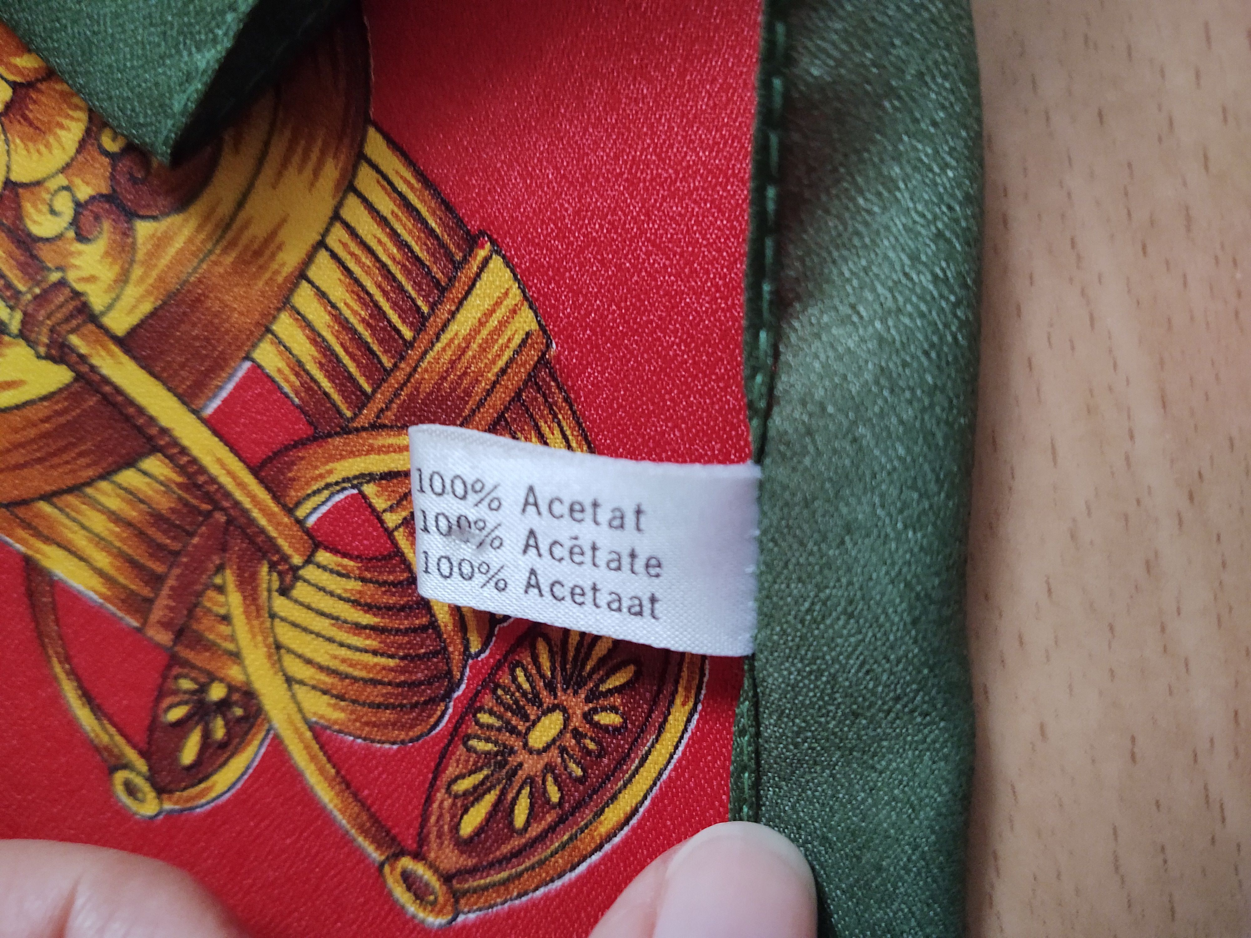 Vintage Vintage scarf red and emerald Versace style Size ONE SIZE - 5 Thumbnail