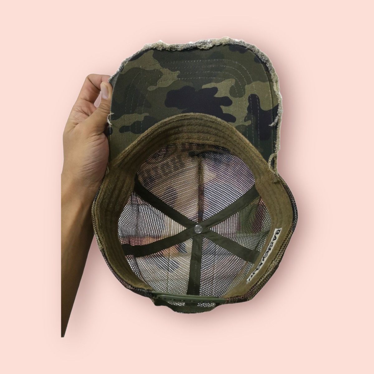 Japanese Brand BASIQUENTI DISTRESSED CAMO TRUCKER SNAPBACK Size ONE SIZE - 10 Thumbnail