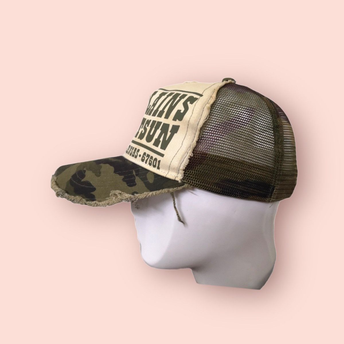 Japanese Brand BASIQUENTI DISTRESSED CAMO TRUCKER SNAPBACK Size ONE SIZE - 2 Thumbnail