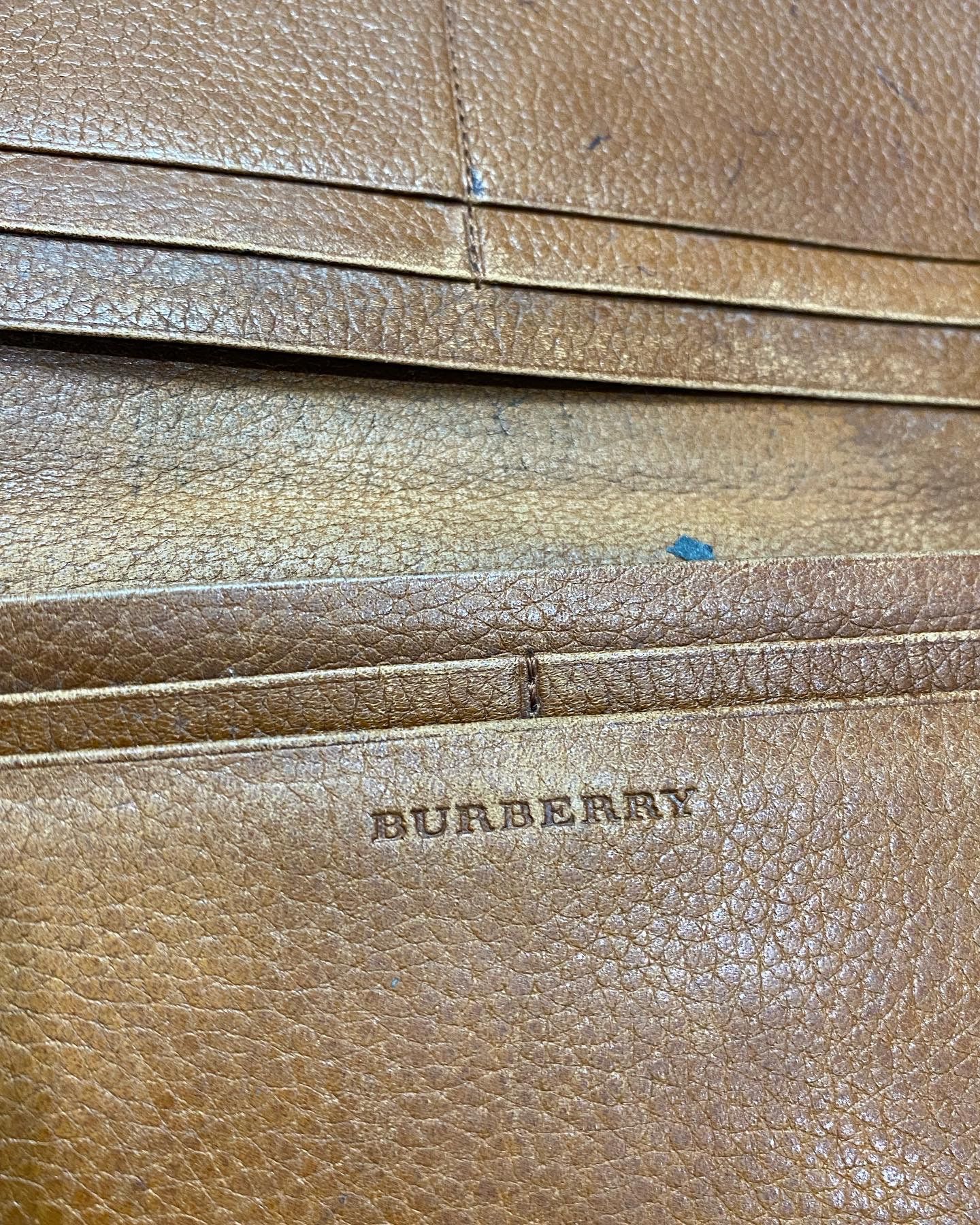 Burberry × Vintage 🚨Vintage Burberry leather bi fold long wallet Size ONE SIZE - 3 Thumbnail