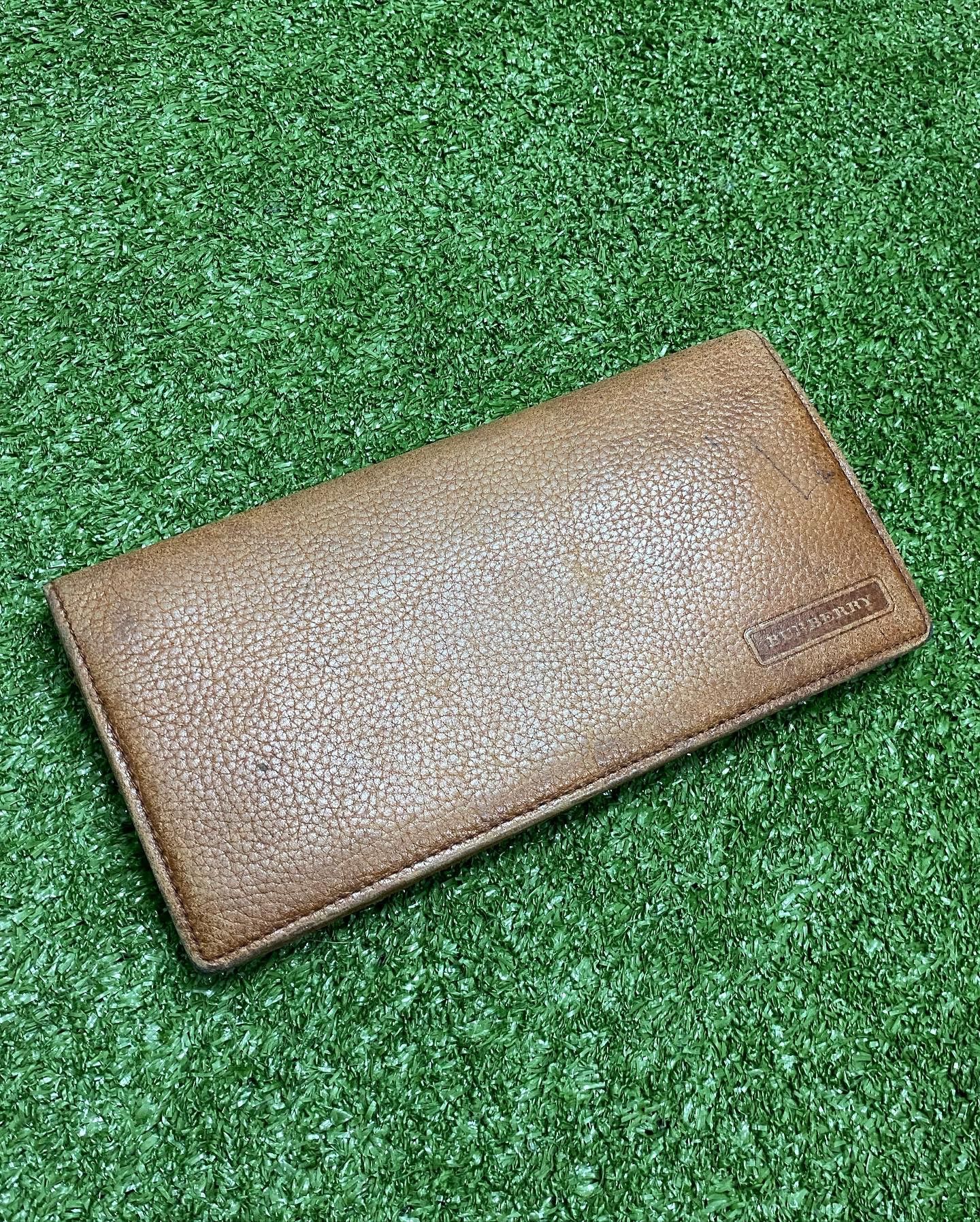 Burberry × Vintage 🚨Vintage Burberry leather bi fold long wallet Size ONE SIZE - 1 Thumbnail