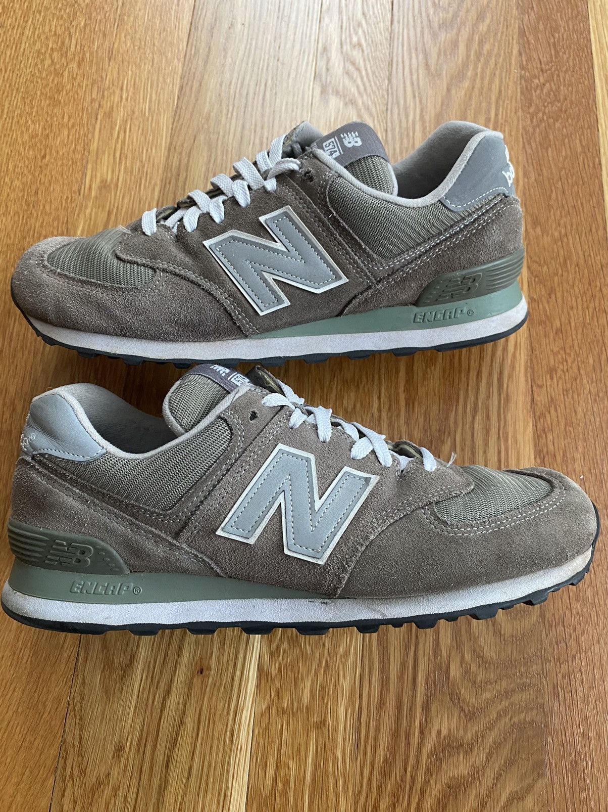 New balance 574 tongue best sale