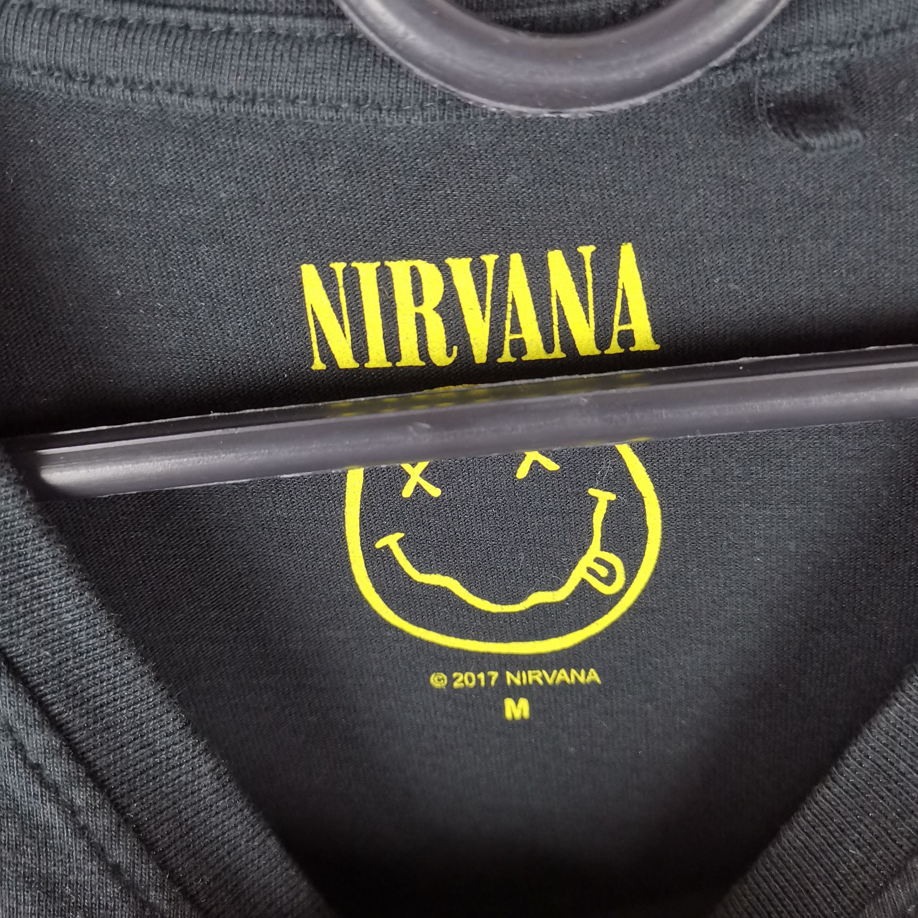 Band Tees Nirvana 2017 big logo band tee shirt size M Size US M / EU 48-50 / 2 - 3 Thumbnail