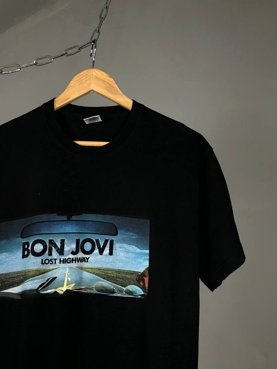 Band Tees Bon Jovi and in Your Face vintage rock band tee Size US M / EU 48-50 / 2 - 2 Thumbnail