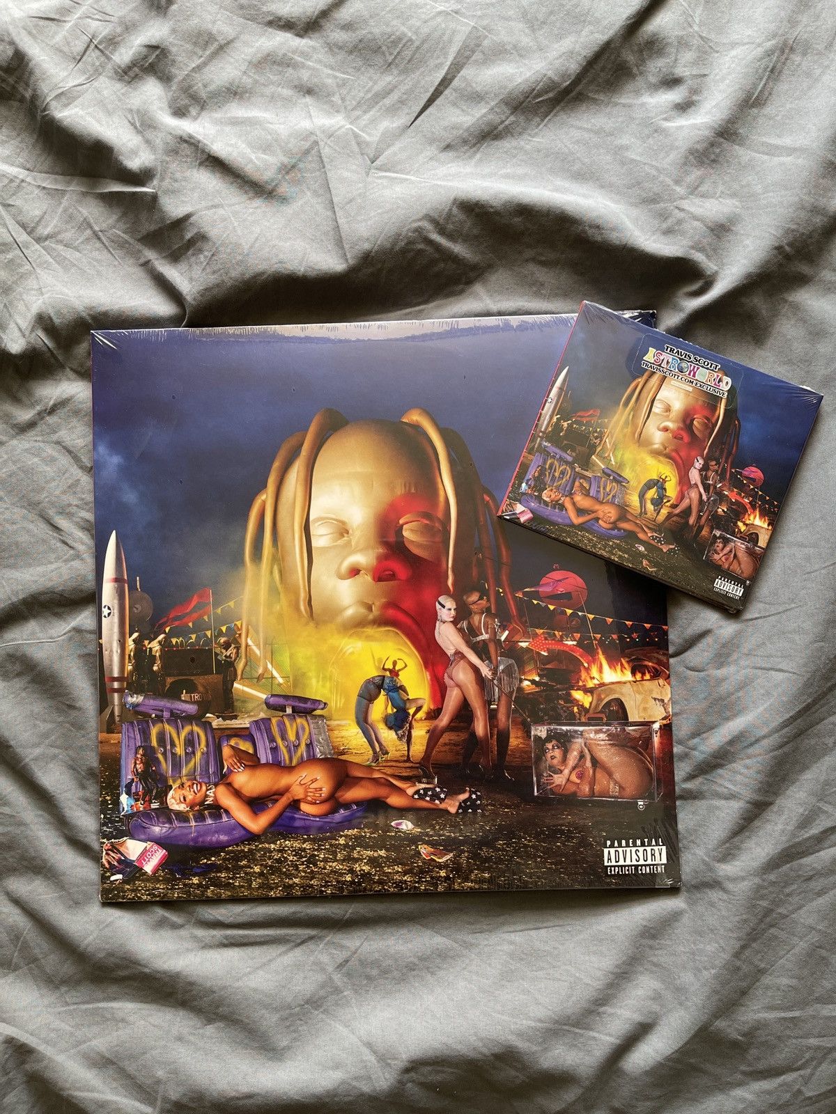 Travis Scott Astroworld (night cover) CD and 2LP Vinyl