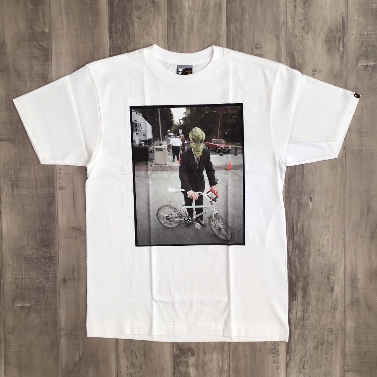 【カタログ】表参道BAPE gallery「SHAWN MORTENSEN」 カタログ】表参道BAPE gallery「SHAWN MORTENSEN」 - メルカリ