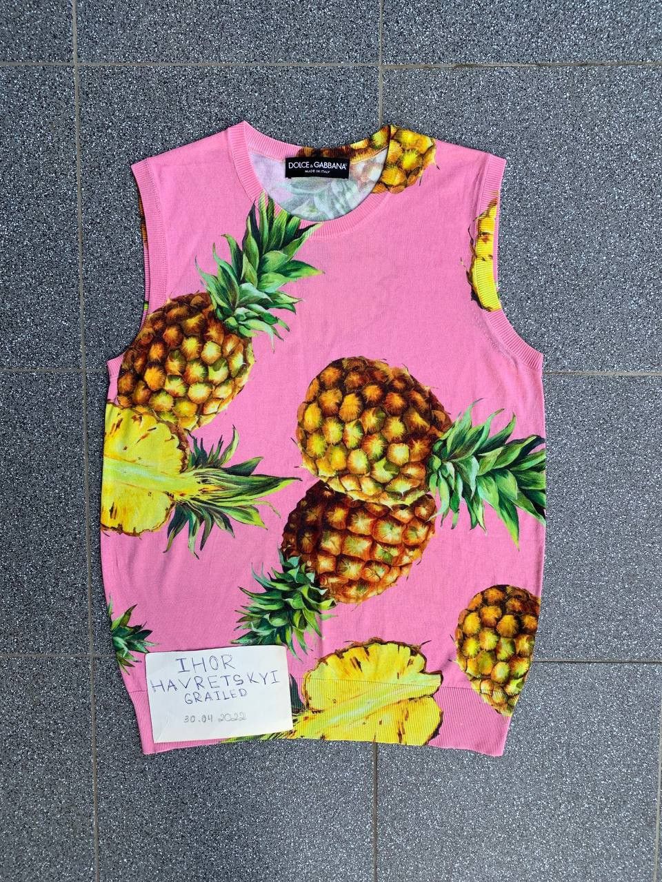 Dolce & Gabbana Unisex pineapple print T-shirt pink color 🐷