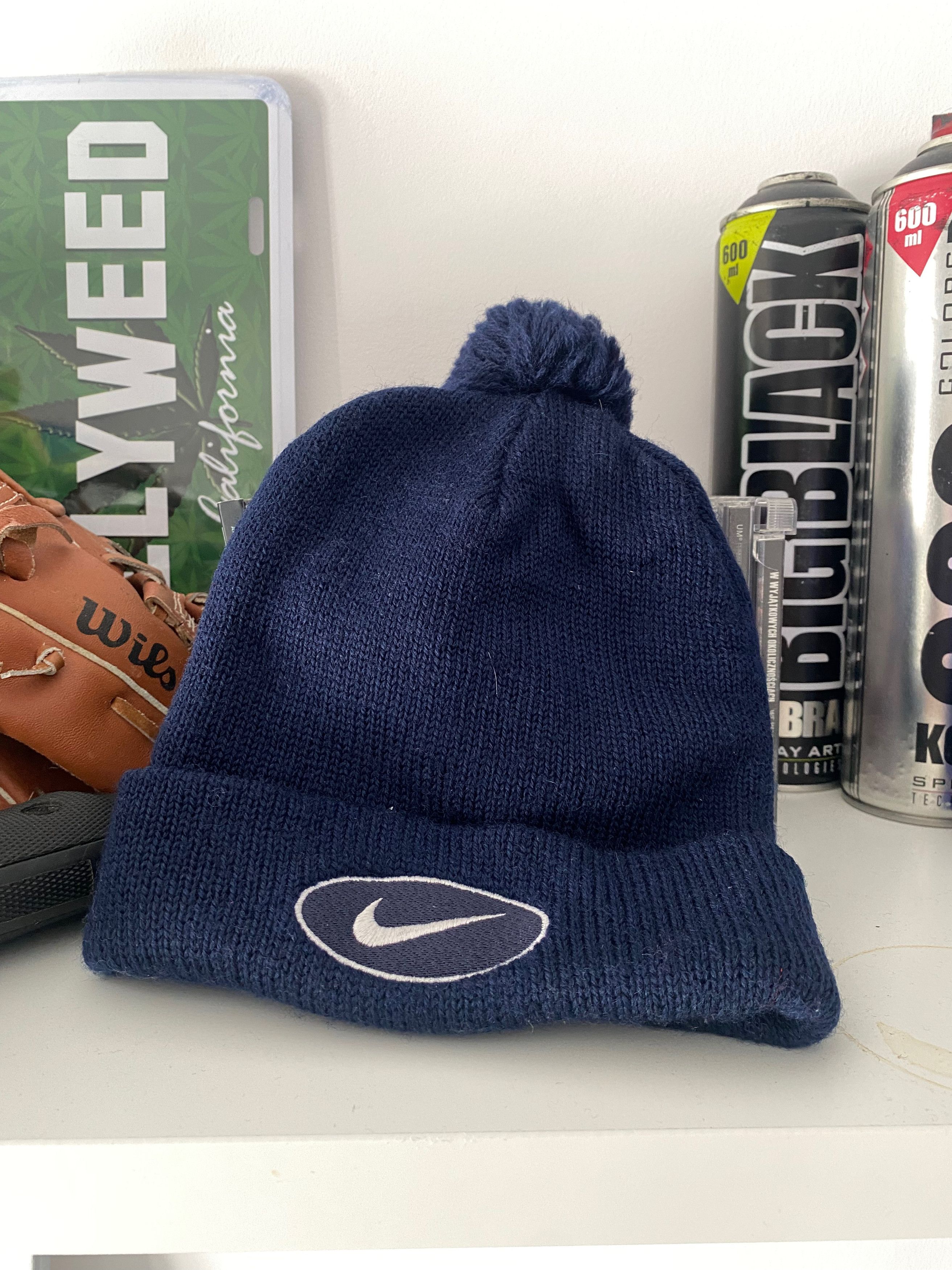 volt nike hat