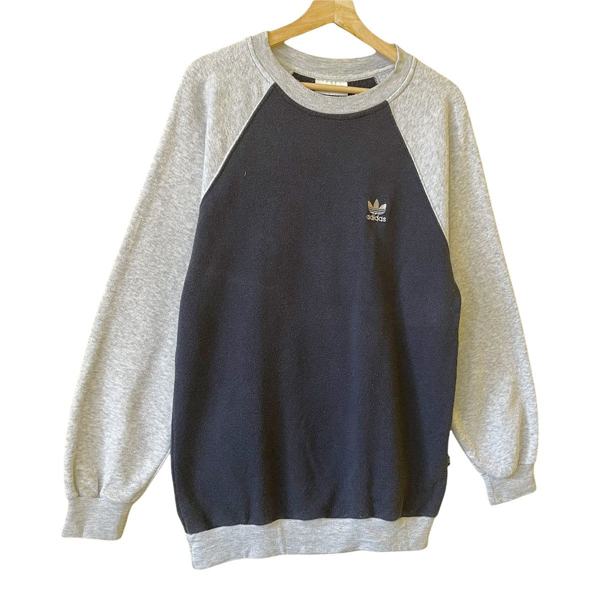 Adidas × Vintage 90s Adidas Trifoil Small Logo Crewneck Sweatshirt Size M Size US M / EU 48-50 / 2 - 2 Thumbnail