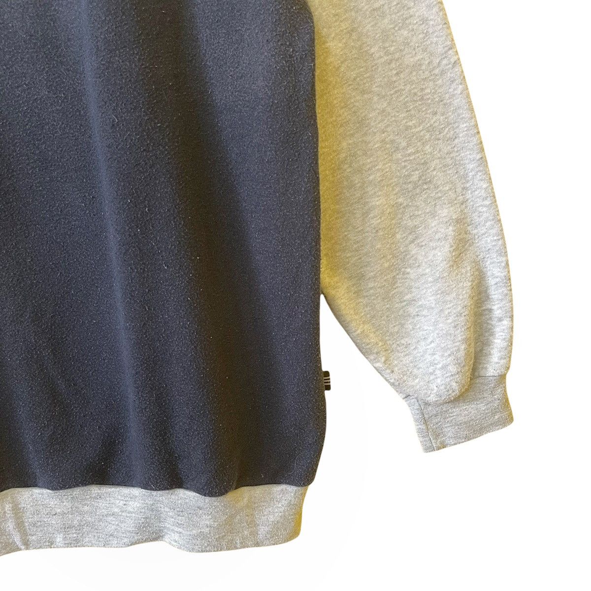 Adidas × Vintage 90s Adidas Trifoil Small Logo Crewneck Sweatshirt Size M Size US M / EU 48-50 / 2 - 5 Thumbnail