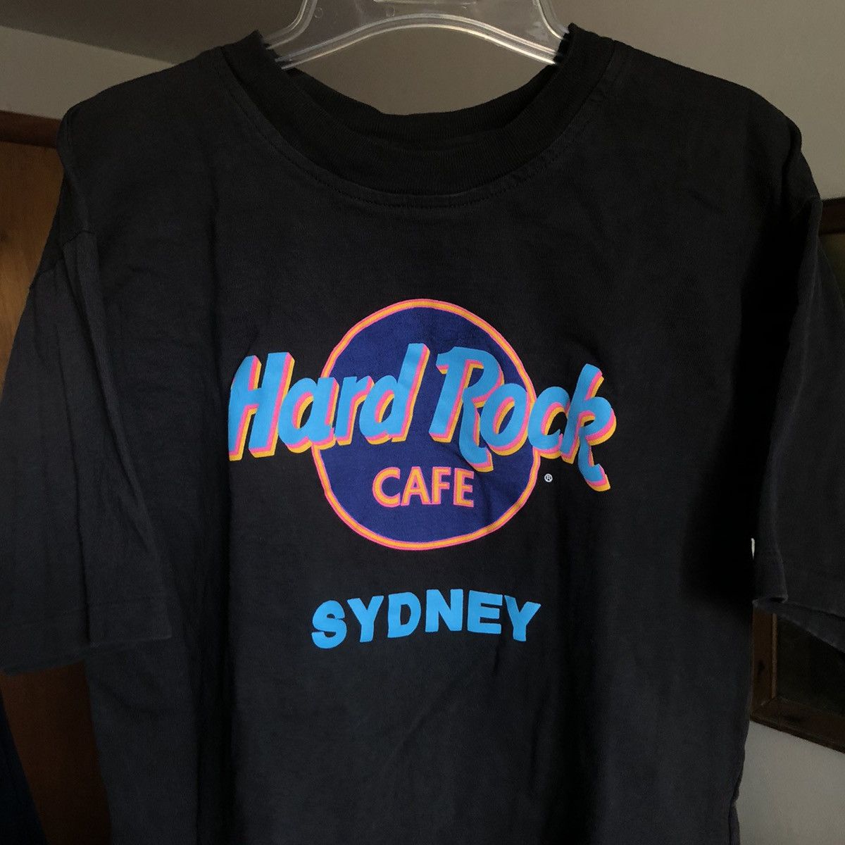 Hard Rock Cafe Vintage 1990s Hard Rock Cafe Sydney Australia Retro Logo Tee Size US L / EU 52-54 / 3 - 1 Thumbnail