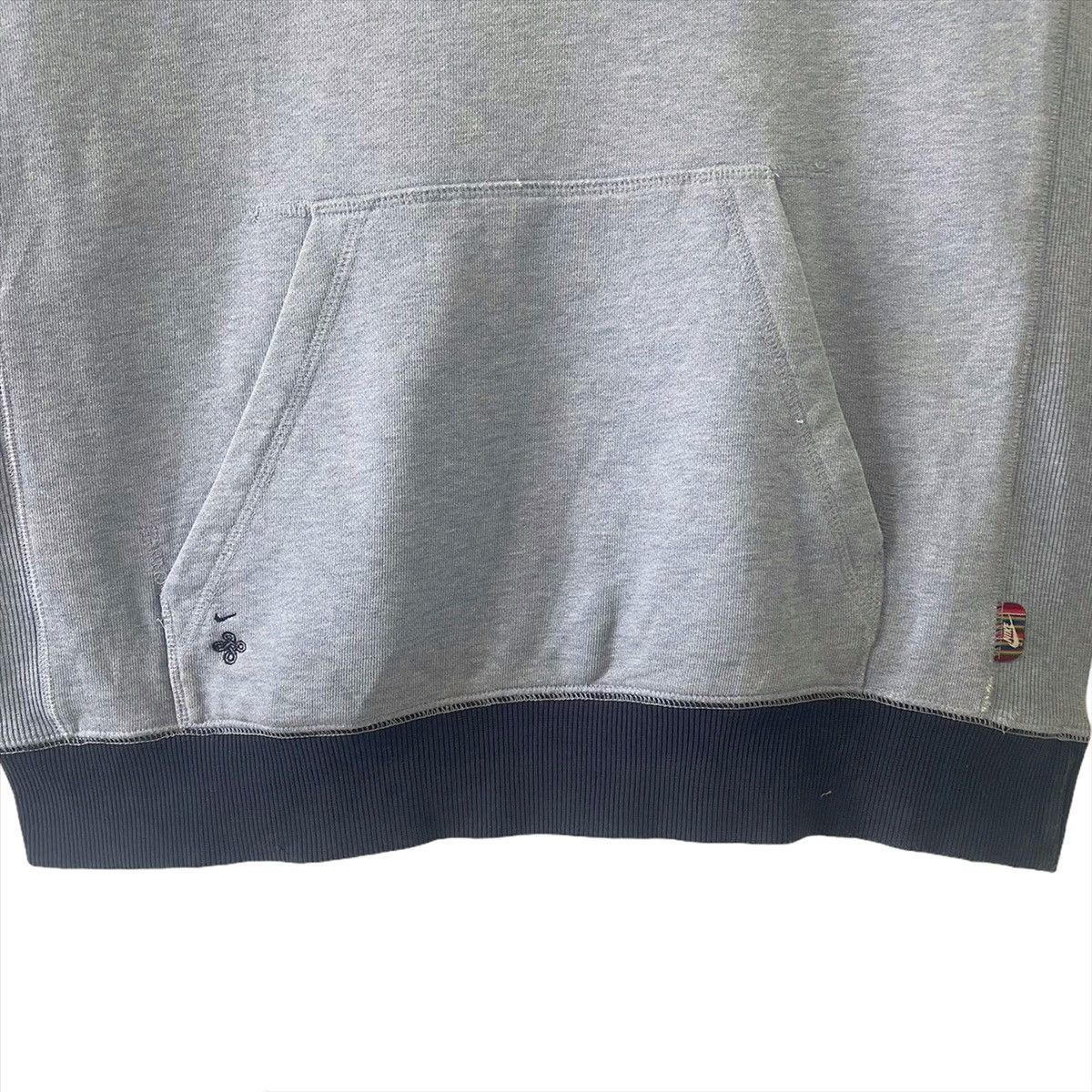 Nike Vintage Nike Big Logo Embroidered Sweatshirt Size M Size US M / EU 48-50 / 2 - 6 Thumbnail