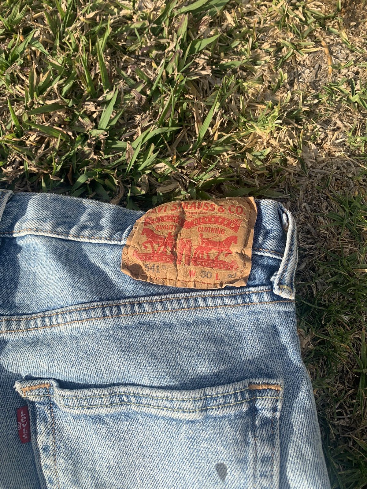 Levi's Levi’s 541 Paint Splatter Jeans Size US 30 / EU 46 - 3 Thumbnail