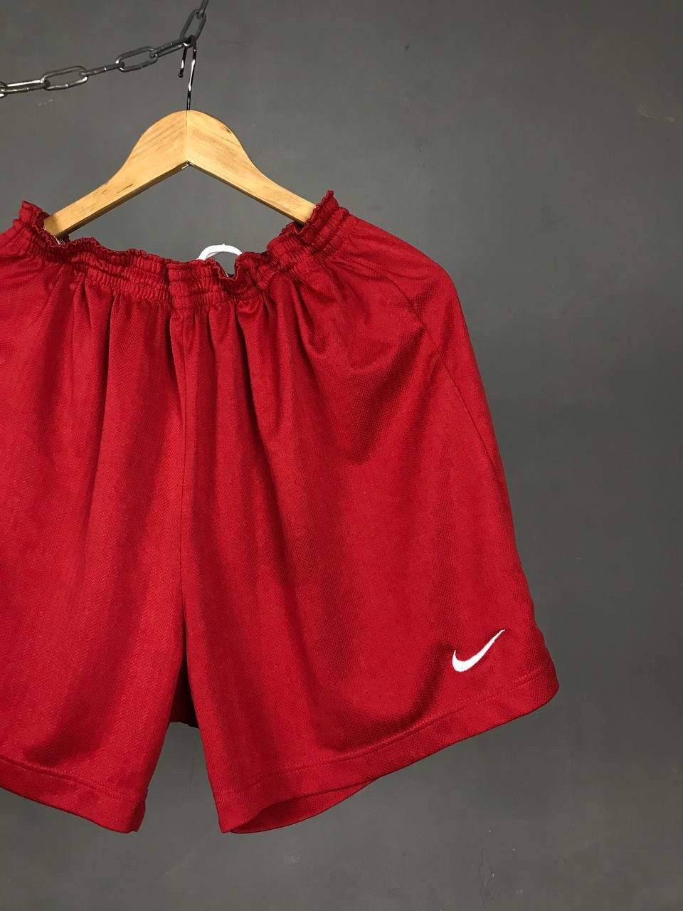 Nike × Vintage Nike swoosh streetwear vintage red shorts Size US 36 / EU 52 - 2 Thumbnail
