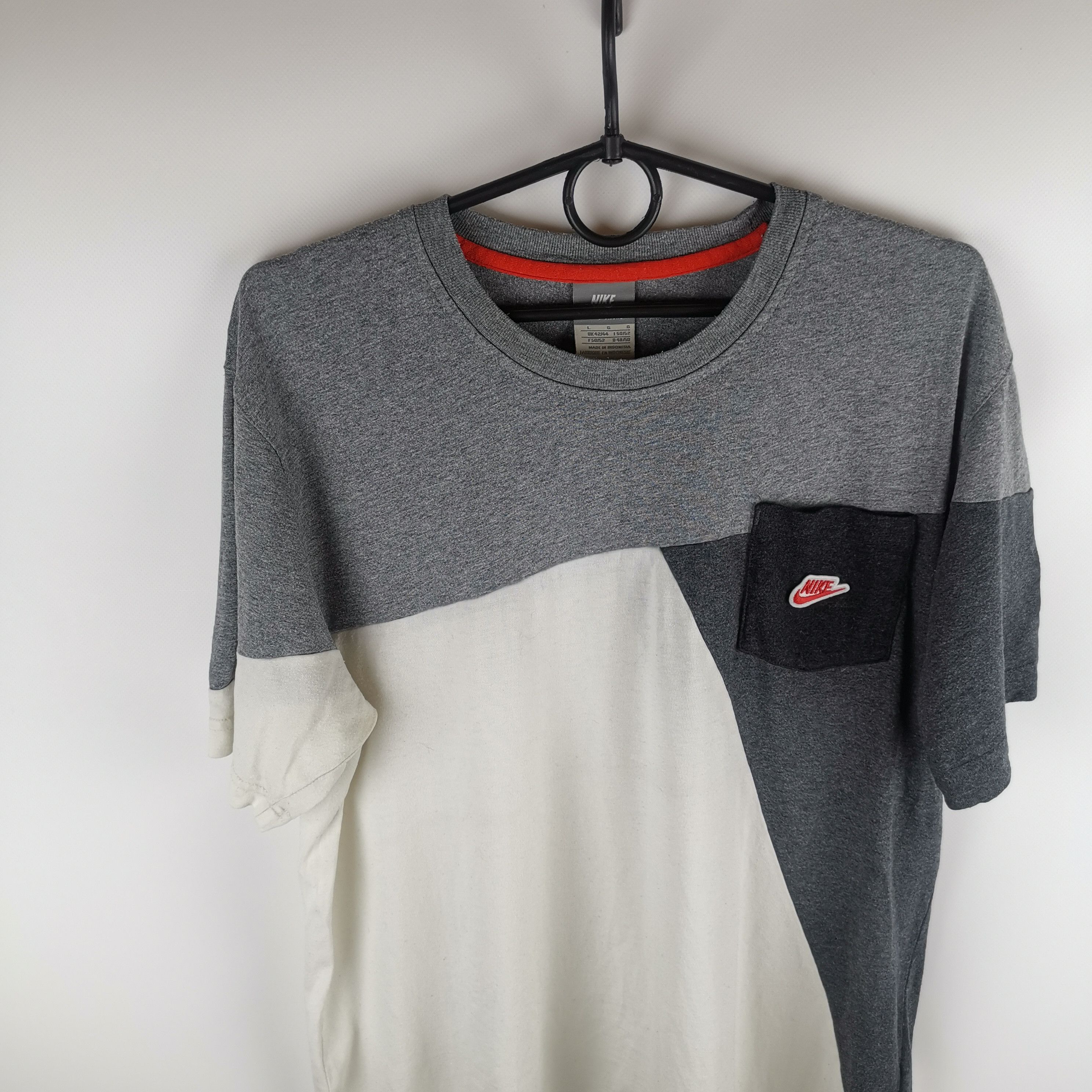Vintage Nike vintage y2k white grey pocket logo tee shirt swoosh Size US L / EU 52-54 / 3 - 5 Thumbnail