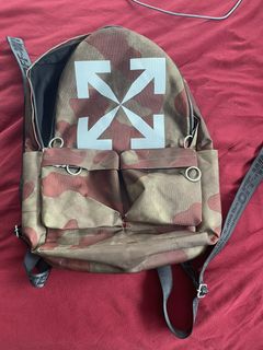 Off-White Arrow Tuc Backpack Camo