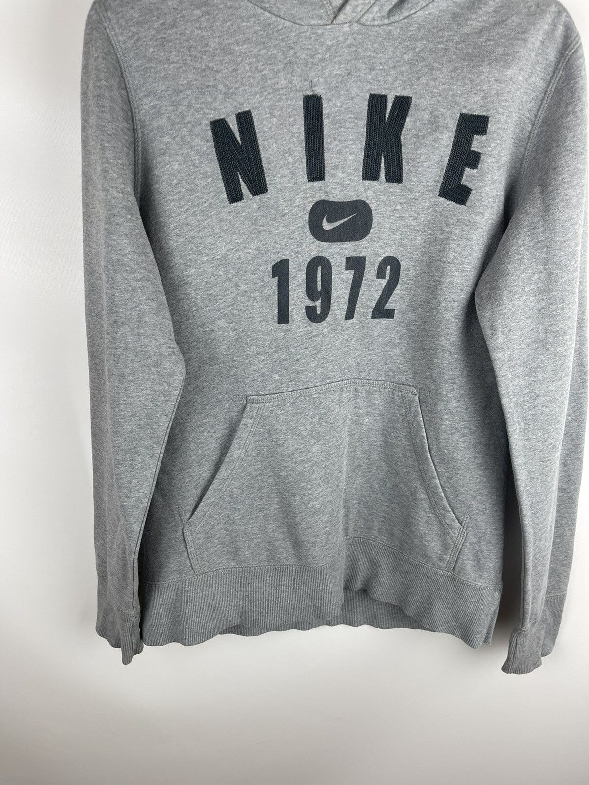 Nike Nike Vintage y2k logo swoosh 1972 hooded jacket Size US M / EU 48-50 / 2 - 3 Thumbnail