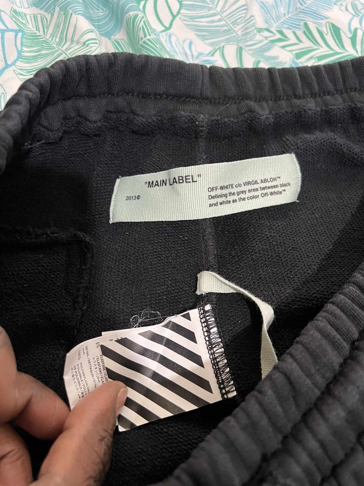 Off-White Off-White “Temperature” Fire Line sweatpants sz small Size US 31 - 9 Thumbnail