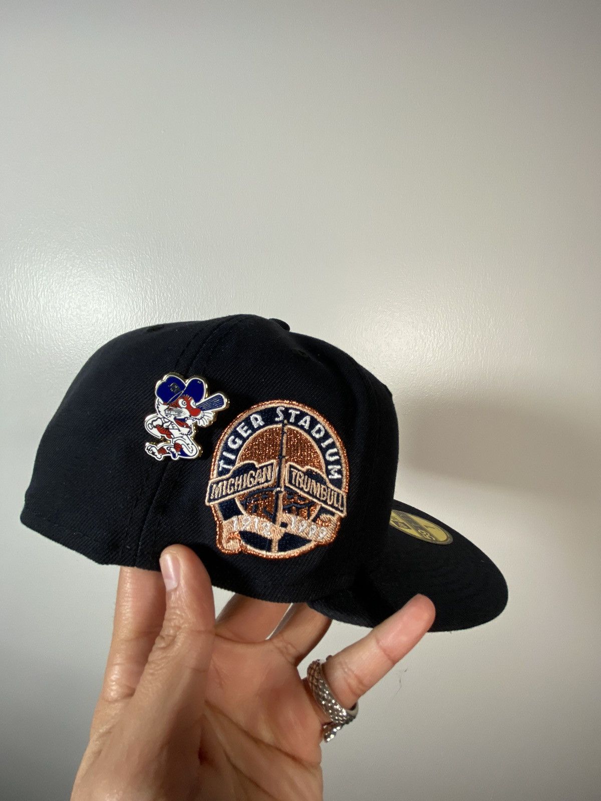 Topperz New Era 7 5/8 Detroit Tigers Cap Hat Coked Navy Blue Peach