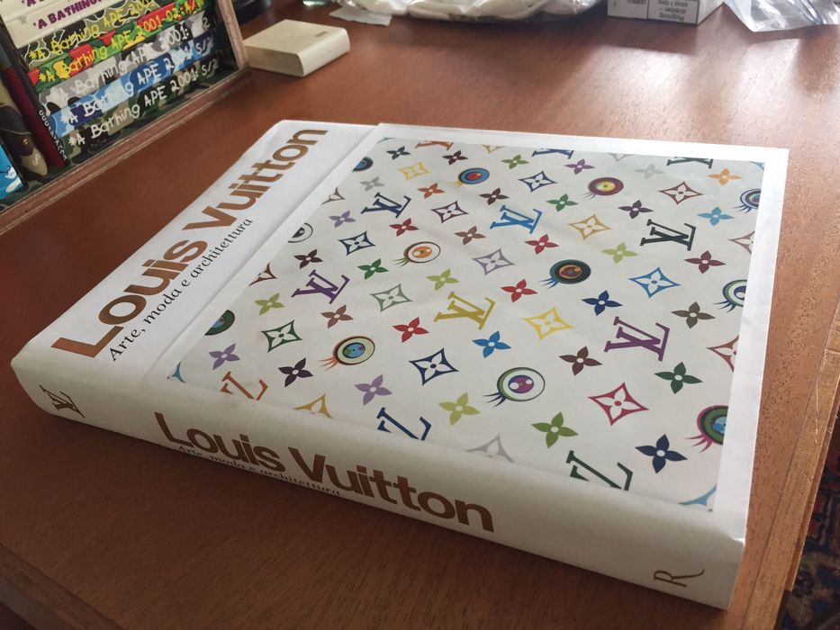 Listing of Louis Vuitton book