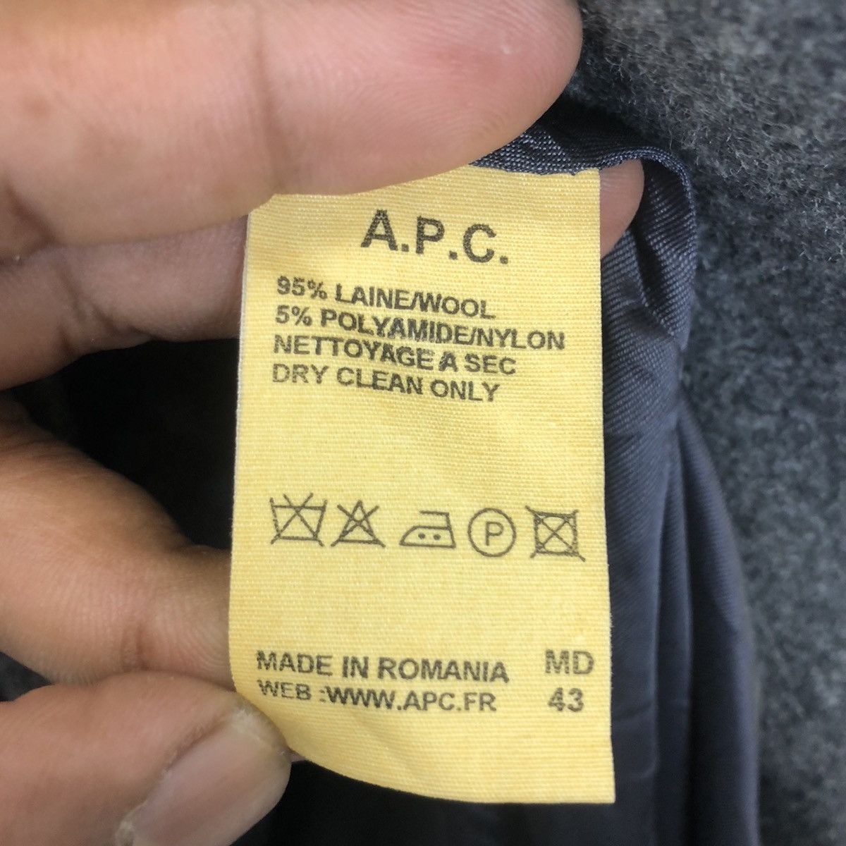 A.P.C. A.P.C RUE DE FLEURUS PARIS PONCHO WOOL Size US M / EU 48-50 / 2 - 9 Thumbnail