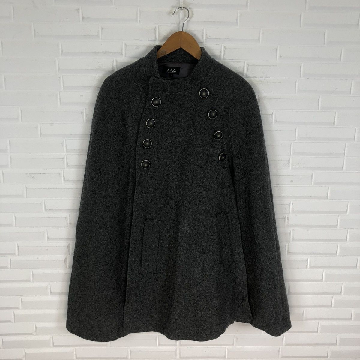 A.P.C. A.P.C RUE DE FLEURUS PARIS PONCHO WOOL Size US M / EU 48-50 / 2 - 4 Thumbnail